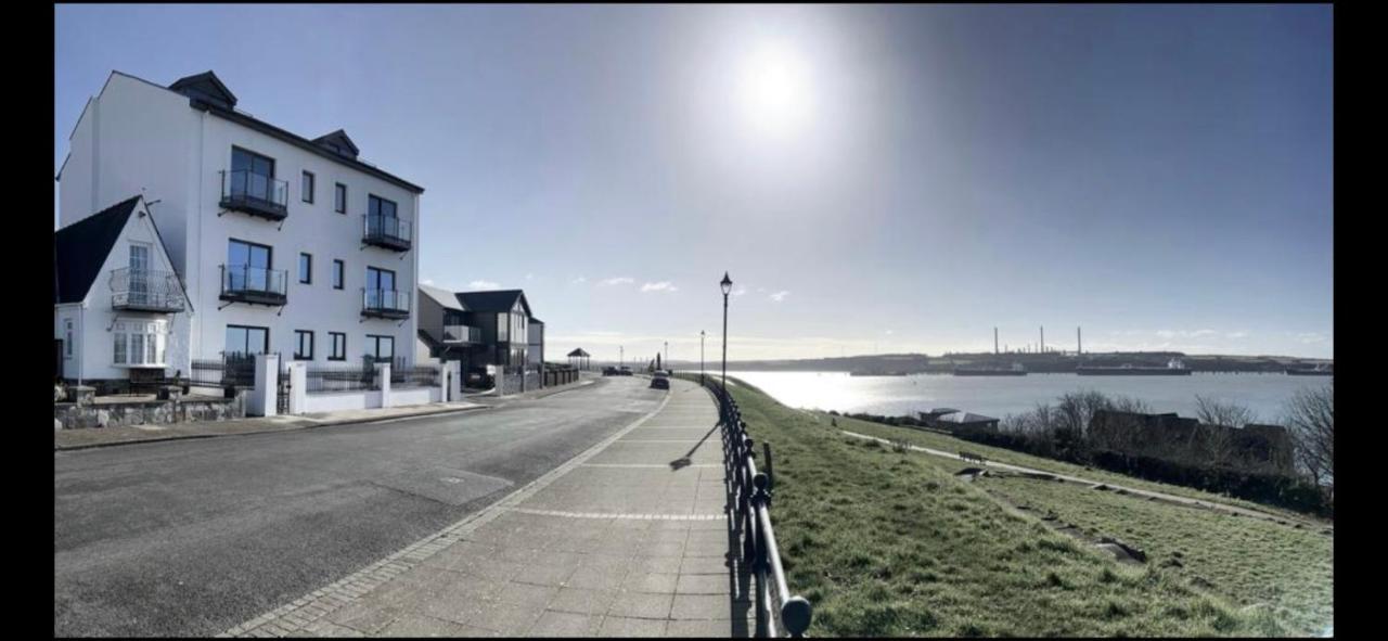 Flat 3, Murray Crescent House Bed & Breakfast Milford Haven Exterior photo